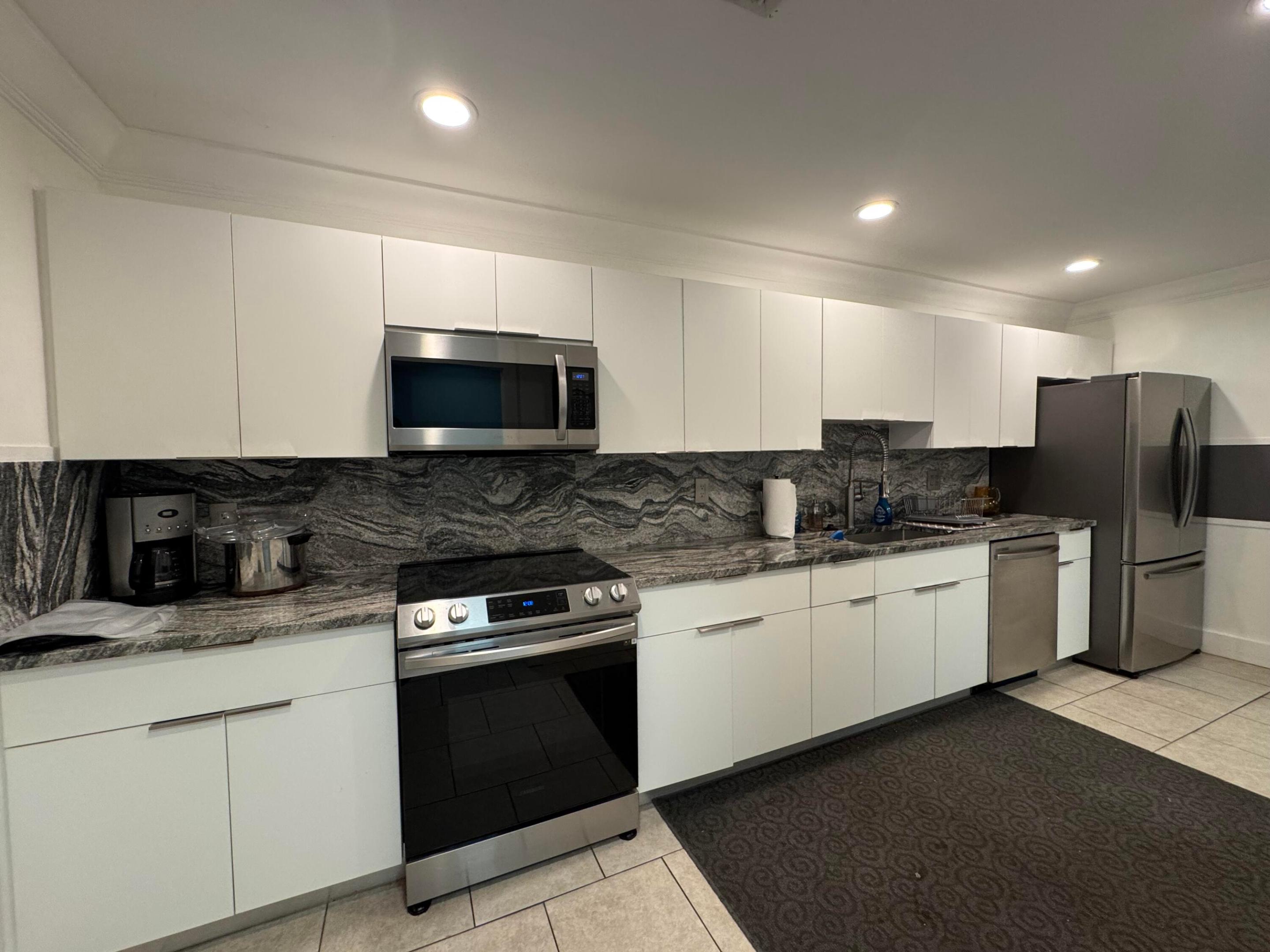 MANOR GROVE VILLAGE TWO CONDO - Residential