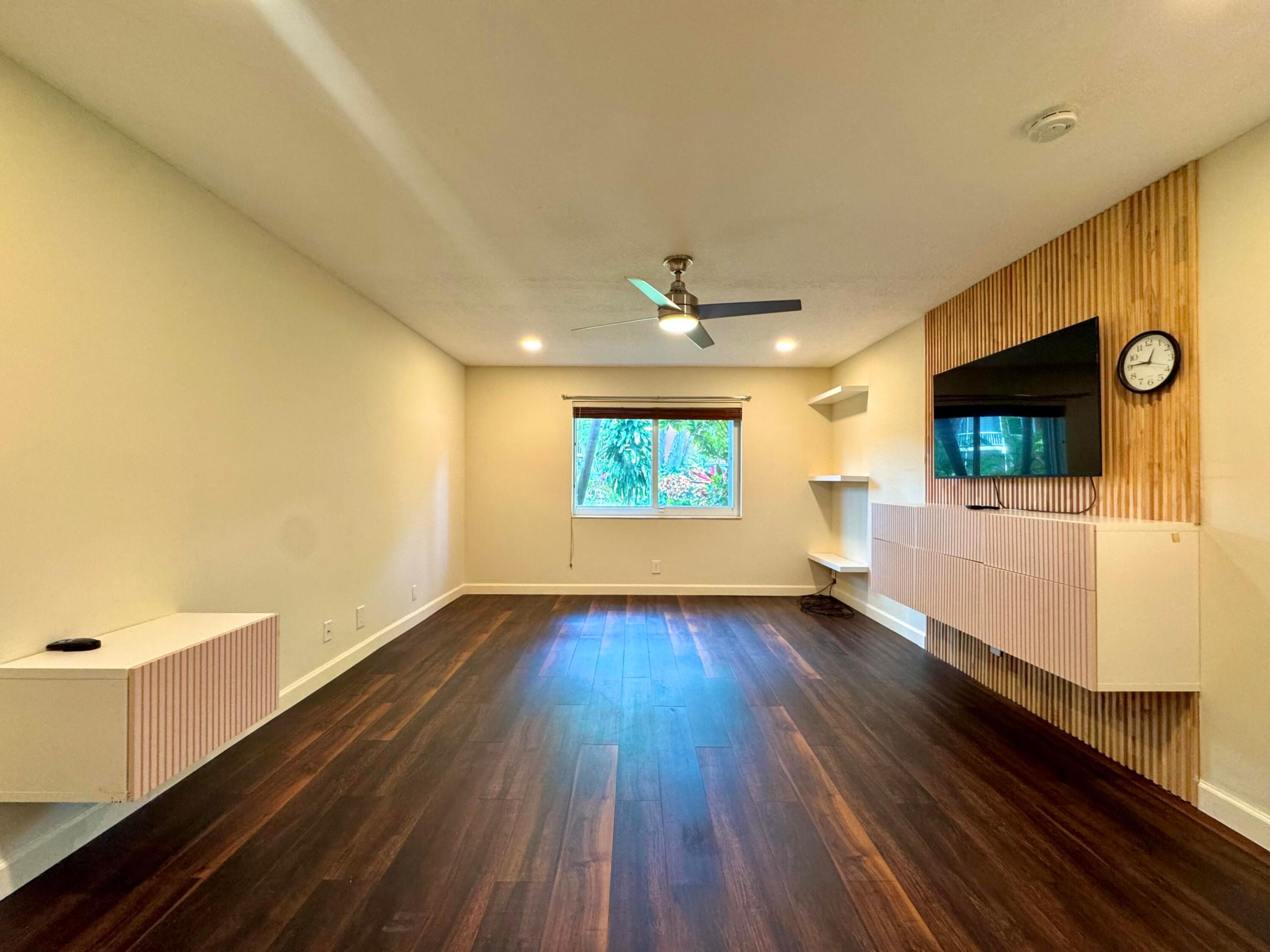 MANOR GROVE VILLAGE TWO CONDO - Residential