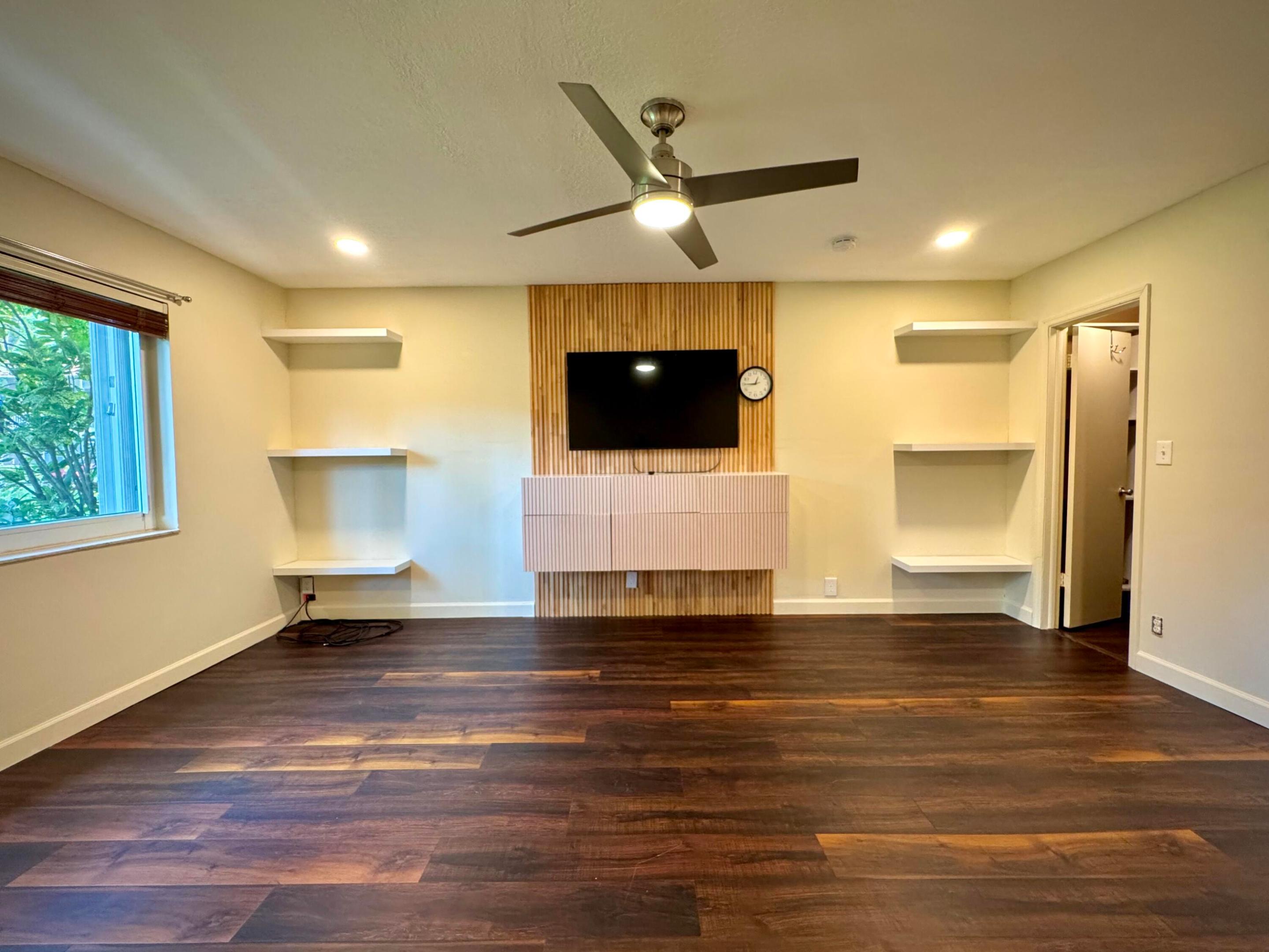 MANOR GROVE VILLAGE TWO CONDO - Residential