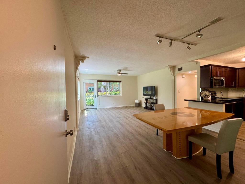 Photo of 1920 NE 1st Terrace #118h, Wilton Manors, FL 33305 (MLS # B26014257)