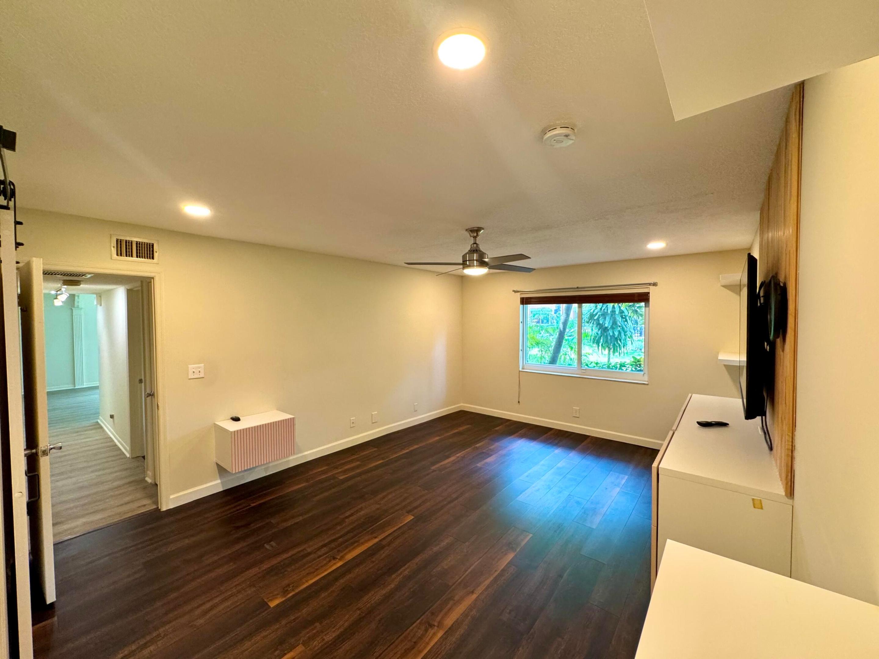 MANOR GROVE VILLAGE TWO CONDO - Residential