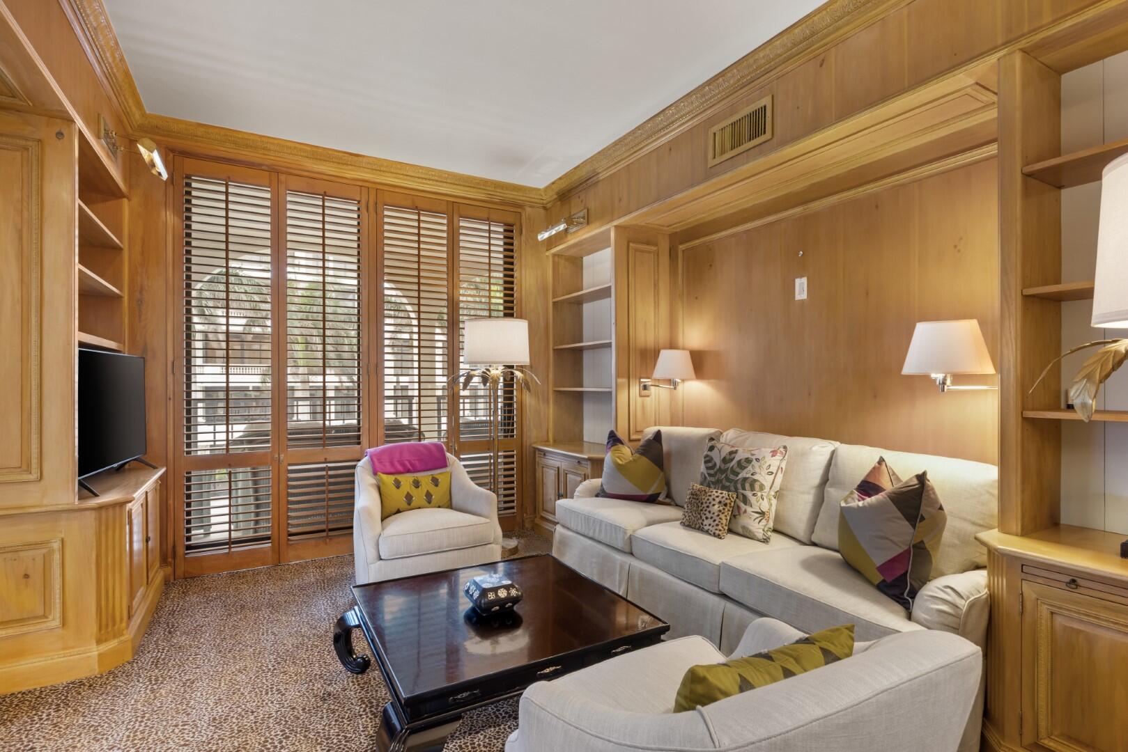 L'ERMITAGE PALM BEACH CONDO - Residential