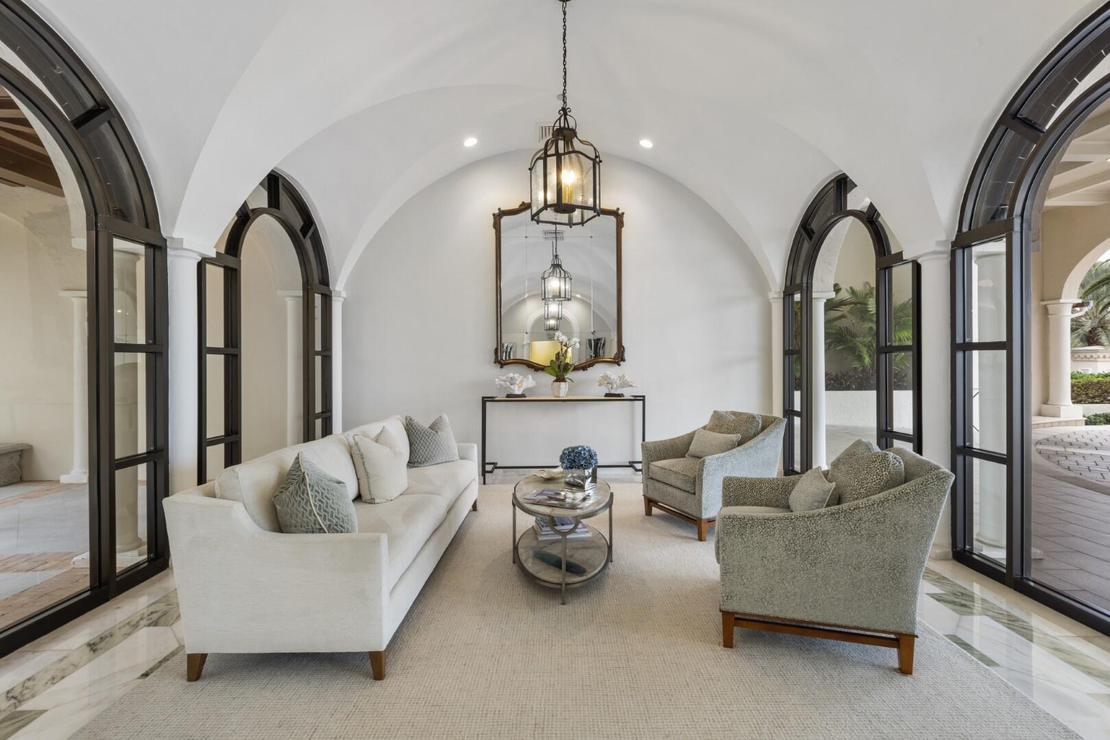 L'ERMITAGE PALM BEACH CONDO - Residential