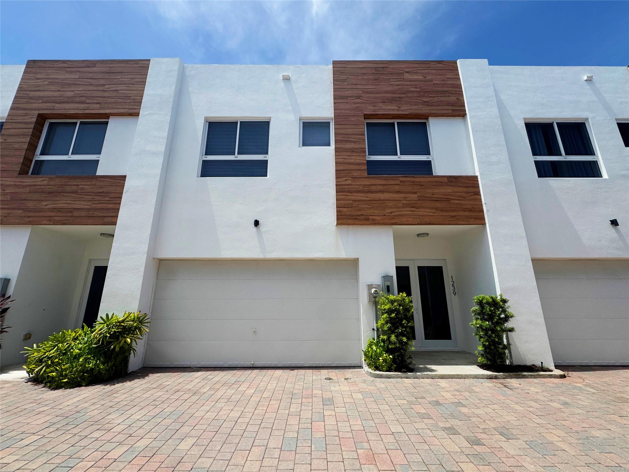Introducing a stunning never-lived in new construction townhouse located in E Ft Lauderdale. This brand new gated community offers high ceilings, open layout with 3 spacious bedrooms and bathrooms, 1 powder room. This property offers ample space and privacy for tenants. The two-story design provides a practical separation between living and sleeping areas. The astro-turfed backyard with a plunge pool adds an element of luxury to the property with easy maintenance, perfect for outdoor entertainment or simply lounging in the sun. A convenient commute to Trader Joes and Whole Foods Plaza for a variety of groceries, restaurants and shops. 1.5 miles from the beach, 3/4 miles from the Galleria Mall, and a quick drive to downtown, offering the perfect blend of city living and seaside tranquility