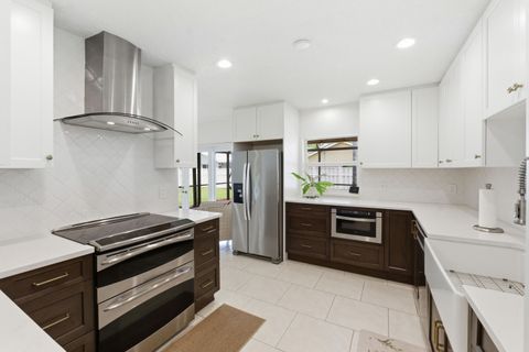 Photo of 7215 NW 43rd Street, Coral Springs, FL 33065 (MLS # B26027396)