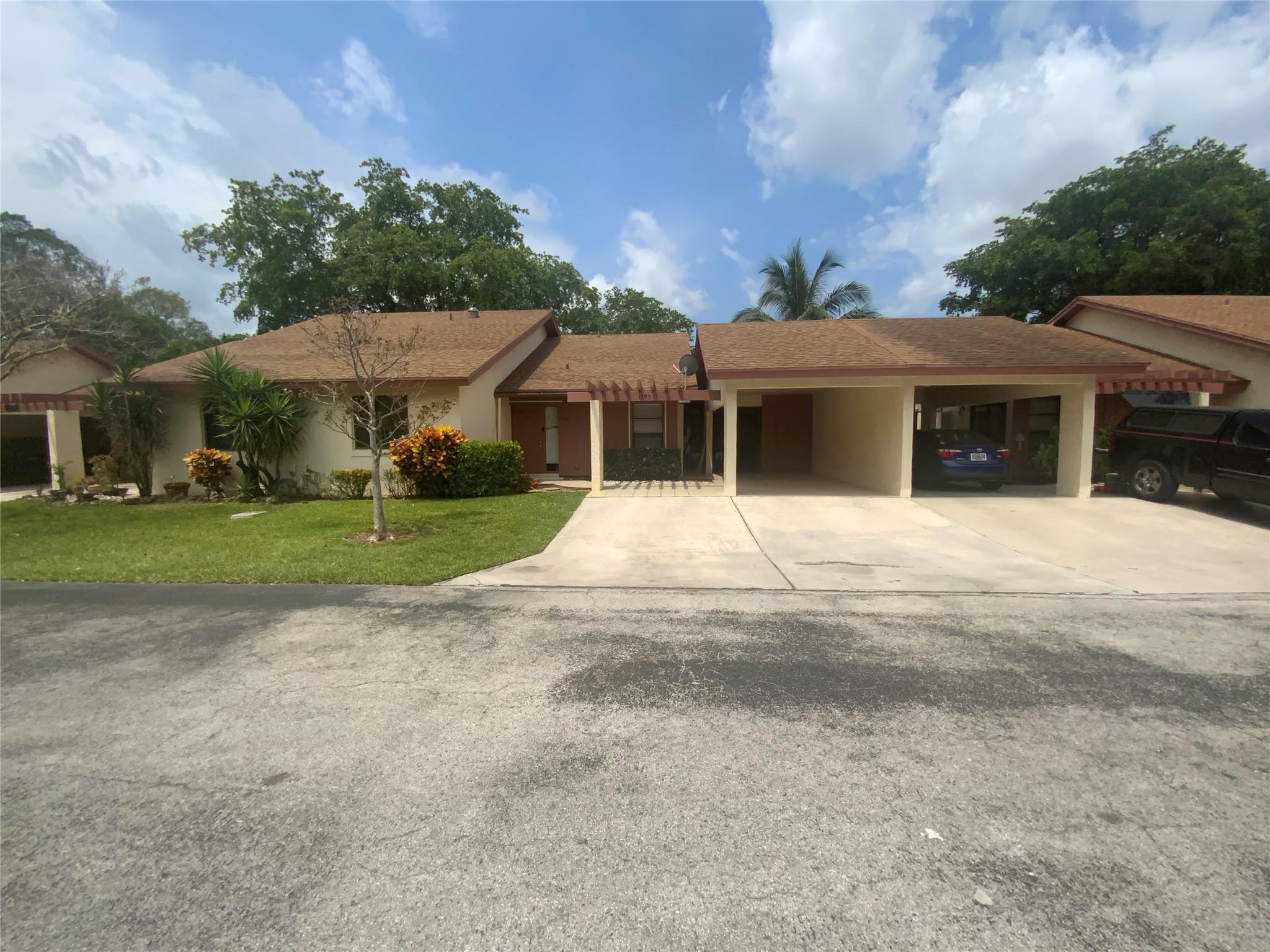 COMPLETELY UPDATED VILLA ON A CUL-DE-SAC. THIS SPACIOUS OPEN FLOOR PLAN OFFERS 2 BEDROOM SUITES. VOLUME CEILING IN MAIN LIVING AREA, QUARTZ COUNTERTOPS AND WHITE CABINETS IN THE KITCHEN, NEWER VINYL FLOORING THROUGHOUT, UPGRADED BATHROOMS, CEILING FANS IN ALL THE ROOMS, HUGE PATIO. THERE IS A COVERED CARPORT FOR 1 CAR AND ADDITIONAL SPACE TO FIT 2 MORE VEHICLES IN THE DRIVEWAY. THE HAMMOCKS IS LOCATED JUST MINUTES FROM BUTTERFLY WORLD, TRADEWINDS PARK AND THE PROMENADE WHICH OFFERS GREAT SHOPPING, RESTAURANTS, MOVIES AND EVENTS.