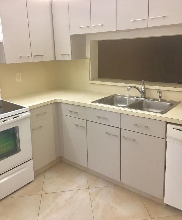 SAN REMO GOLF & TENNIS CLUB CONDO - Residential Lease