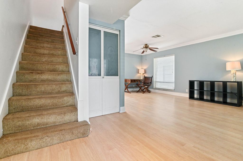 Photo of 903 Sandtree Drive, Palm Beach Gardens, FL 33403 (MLS # R10950684)