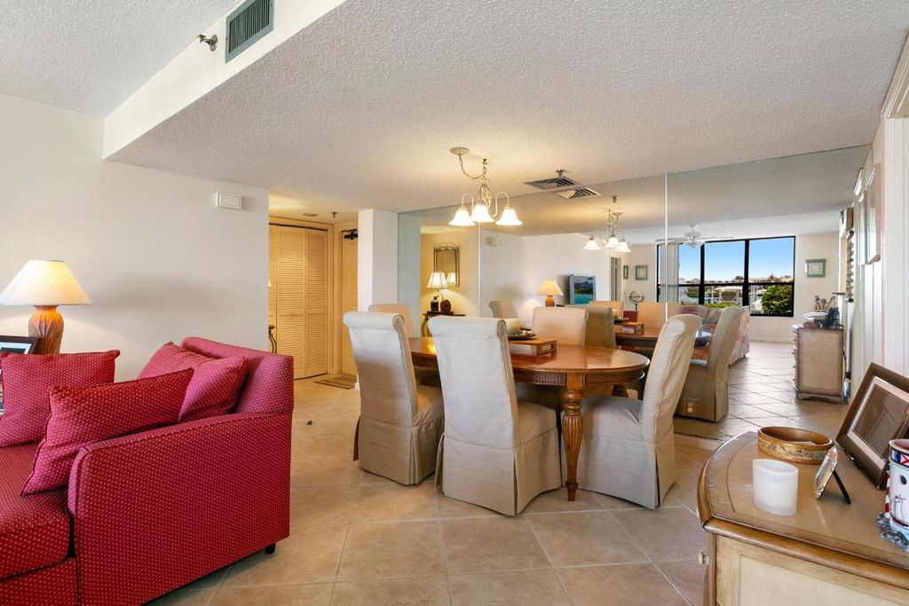 Photo of 1748 Jupiter Cove Drive #118, Jupiter, FL 33469 (MLS # R10997064)