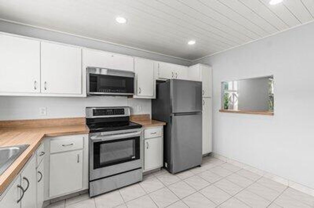Photo of 2006 S Federal Highway #G201, Boynton Beach, FL 33435 (MLS # R11152275)