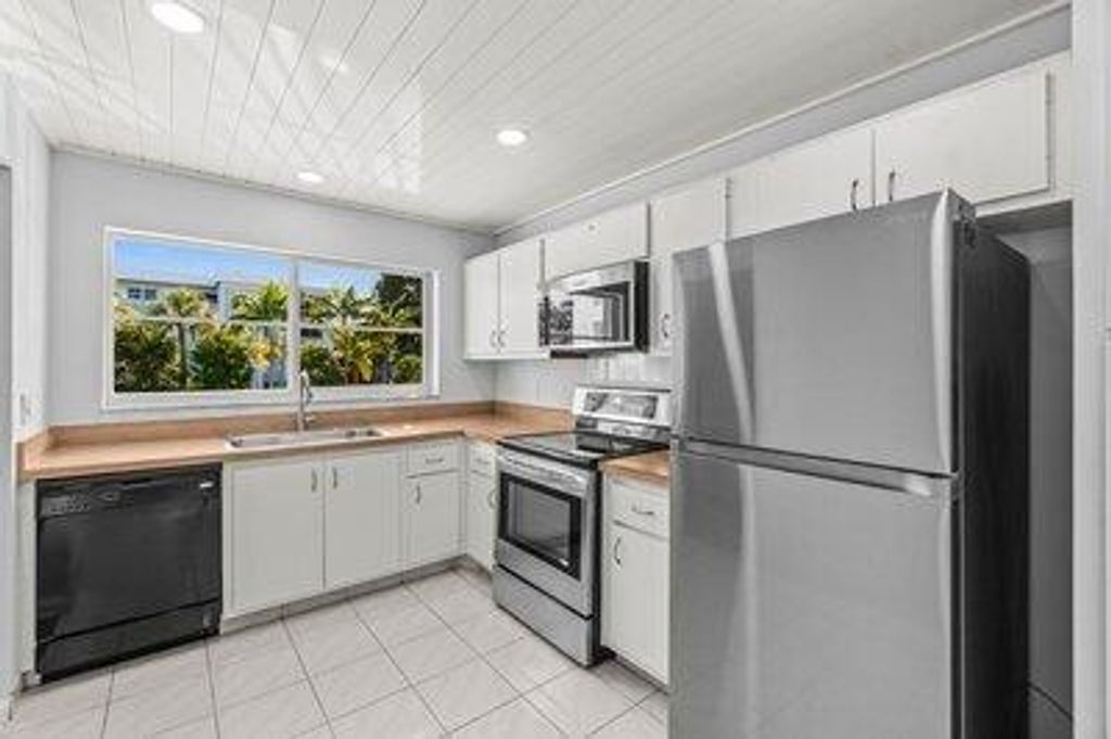 Photo of 2006 S Federal Highway #G201, Boynton Beach, FL 33435 (MLS # R11152275)