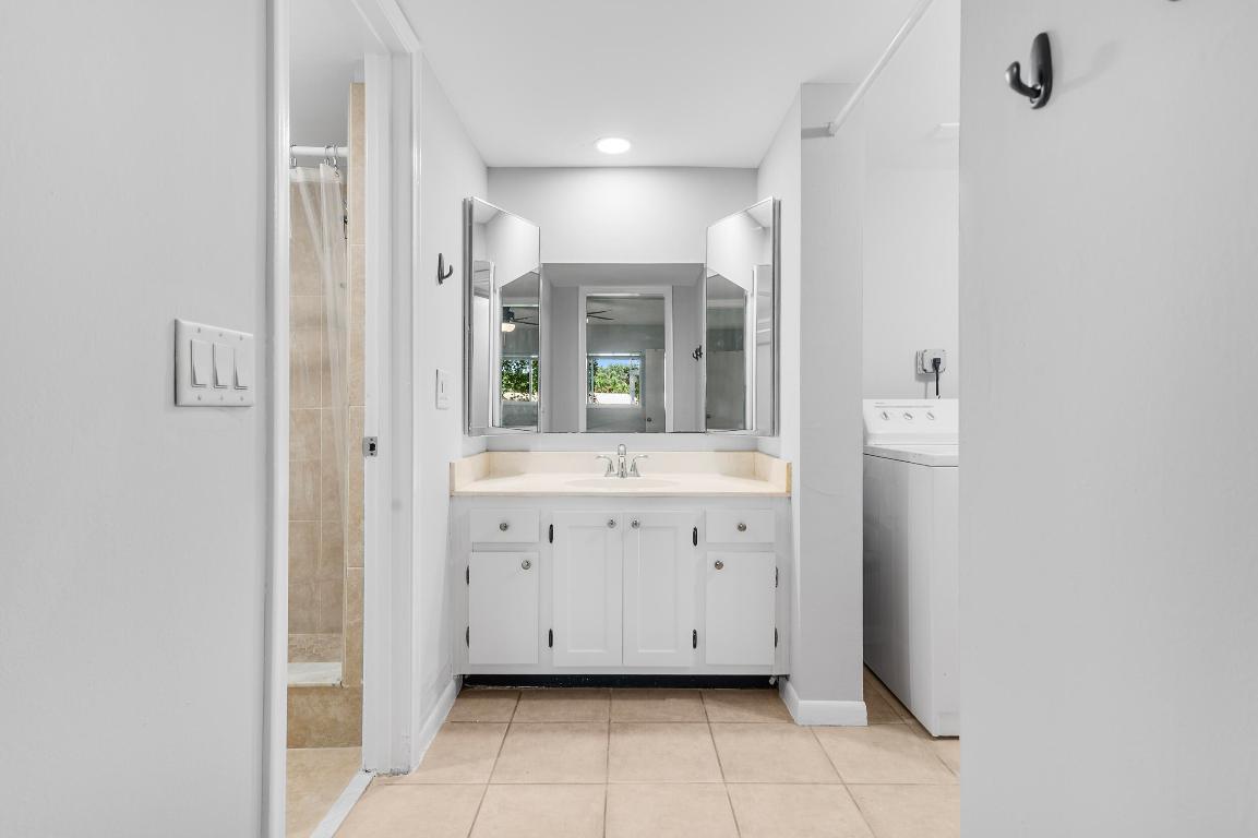 PALM GARDEN APTS CONDO - Residential Lease