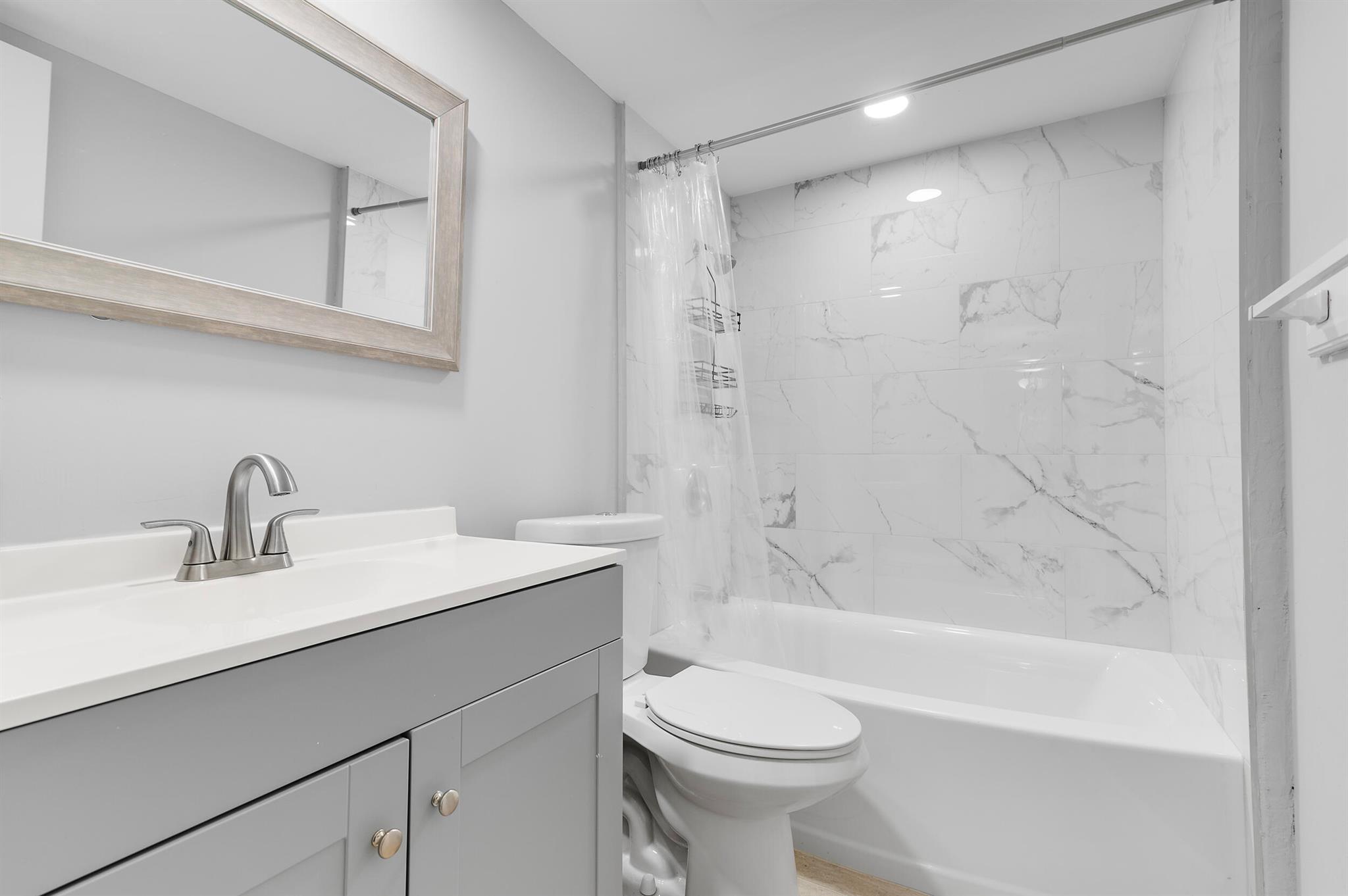 PALM GARDEN APTS CONDO - Residential Lease