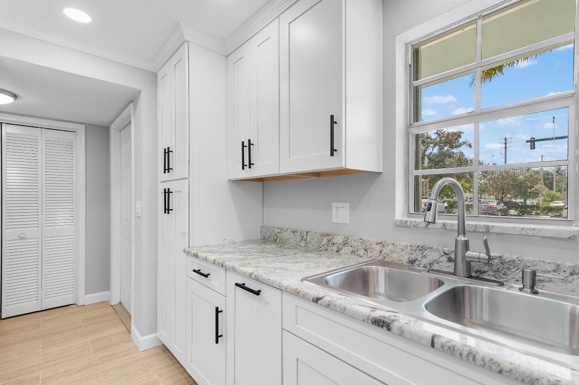 PALM GARDEN APTS CONDO - Residential Lease