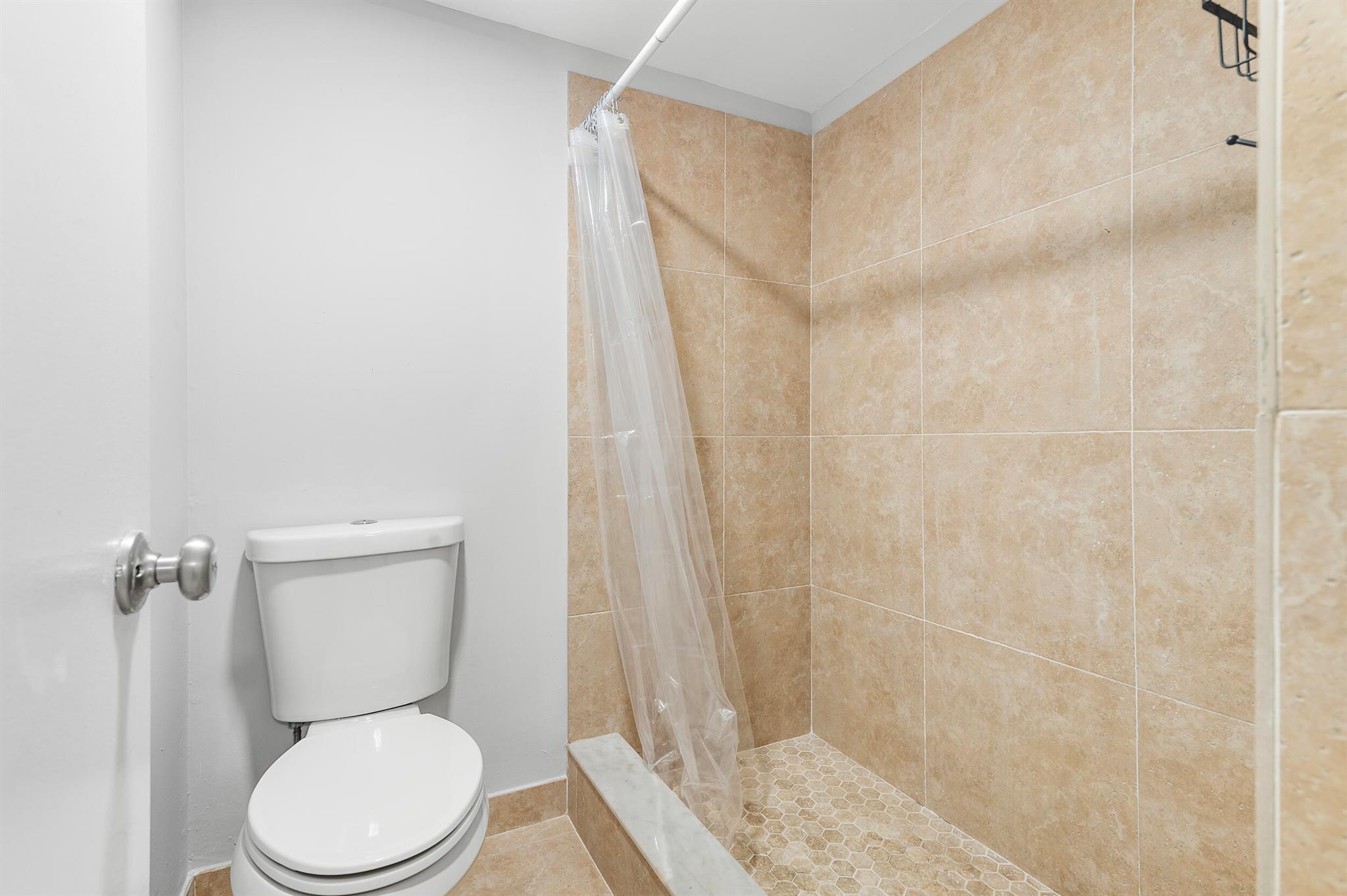 PALM GARDEN APTS CONDO - Residential Lease