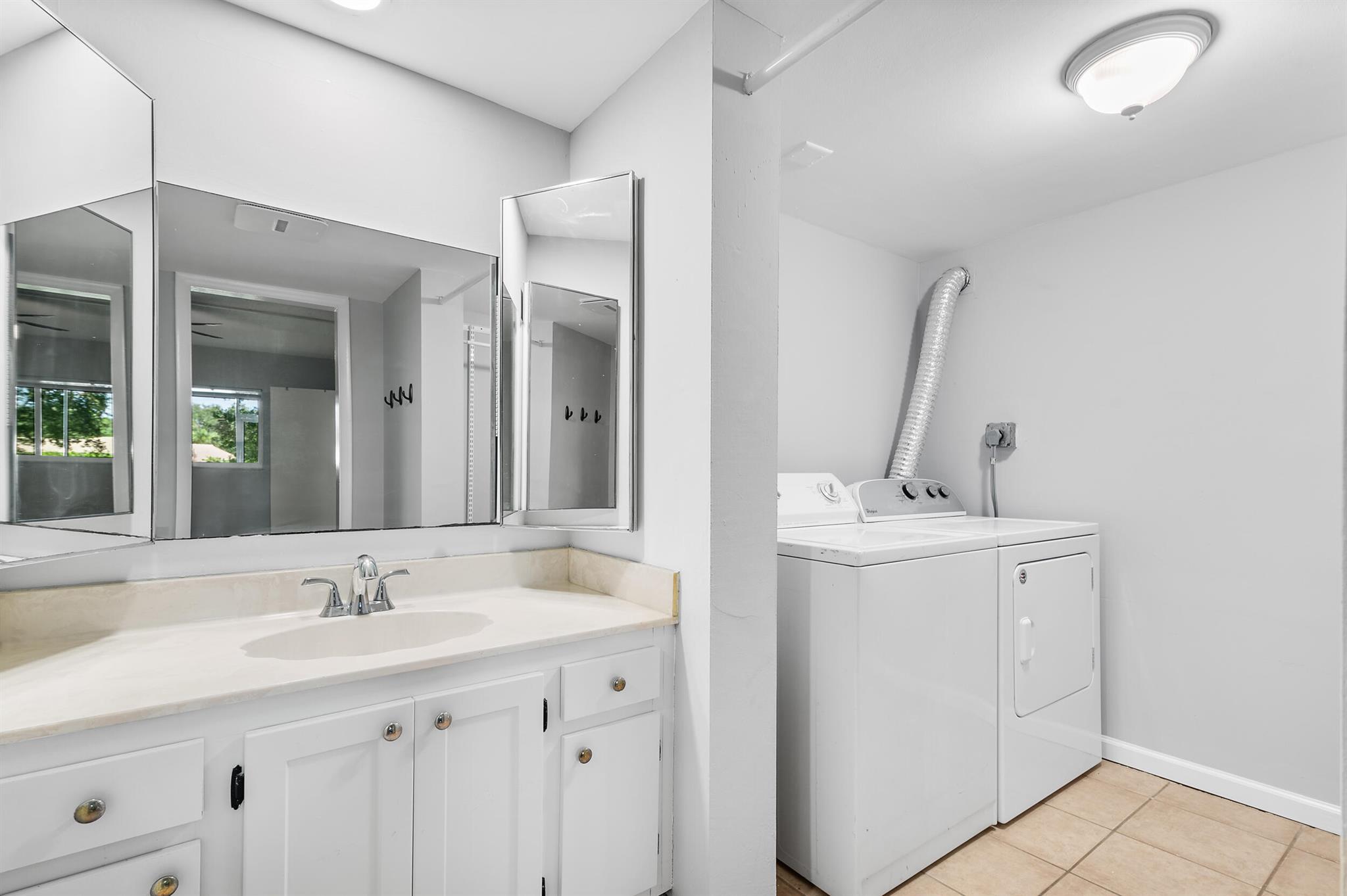 PALM GARDEN APTS CONDO - Residential Lease