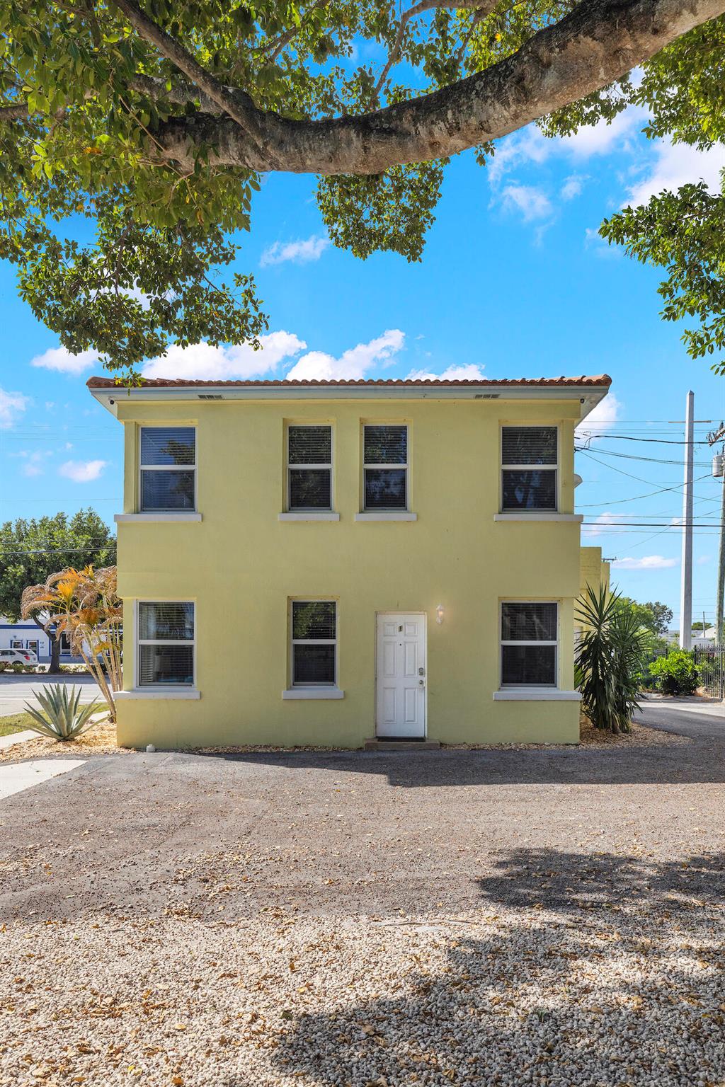 802 N Federal Highway