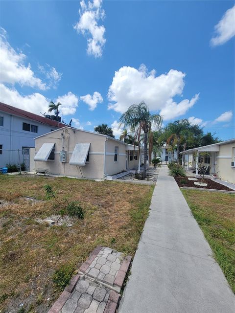 1824 Johnson St Hollywood FL 33020
