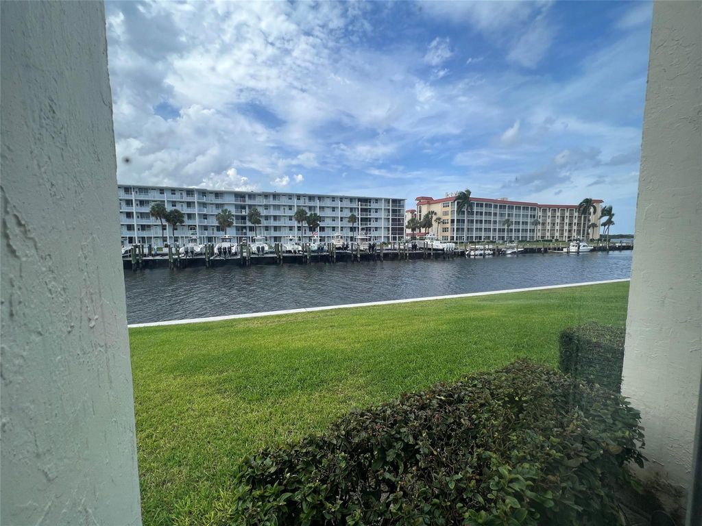 Photo of 125 Shore Ct #105B, North Palm Beach, FL 33408 (MLS # F10395492)