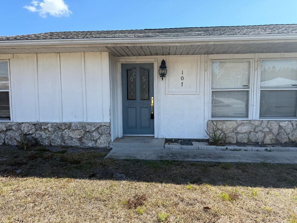 Photo of 107 NW Curtis Street, Port Saint Lucie, FL 34983 (MLS # R11165541)