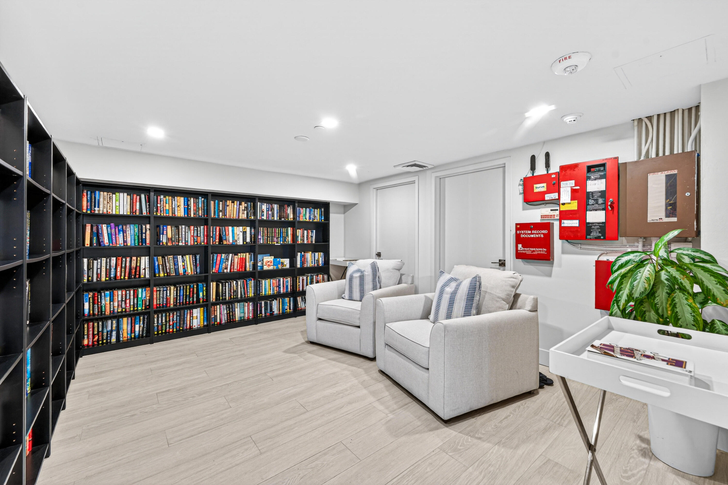 TWENTY SIX HUNDRED COND - Residential