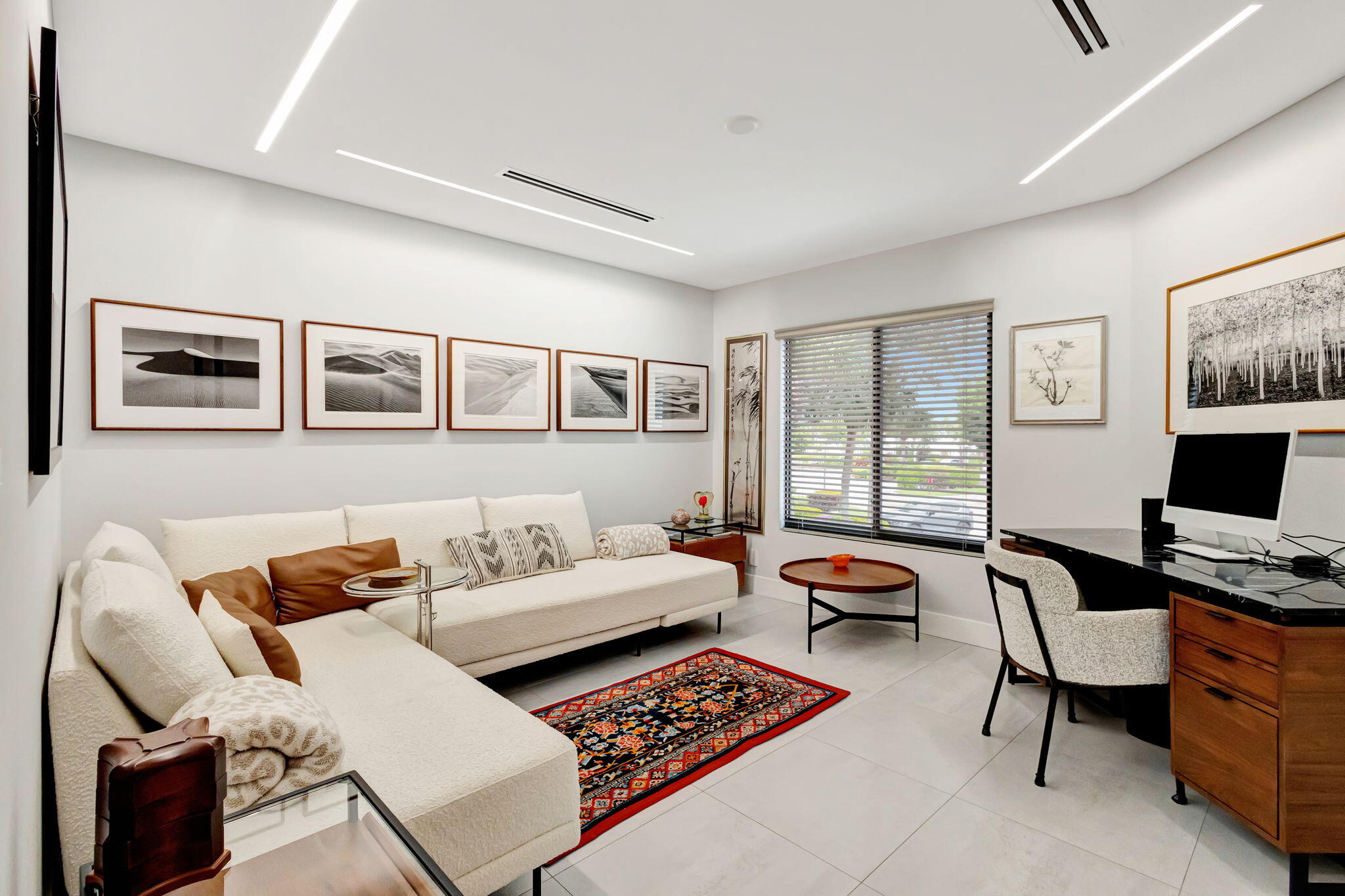 GLENEAGLES CONDO IV - Residential