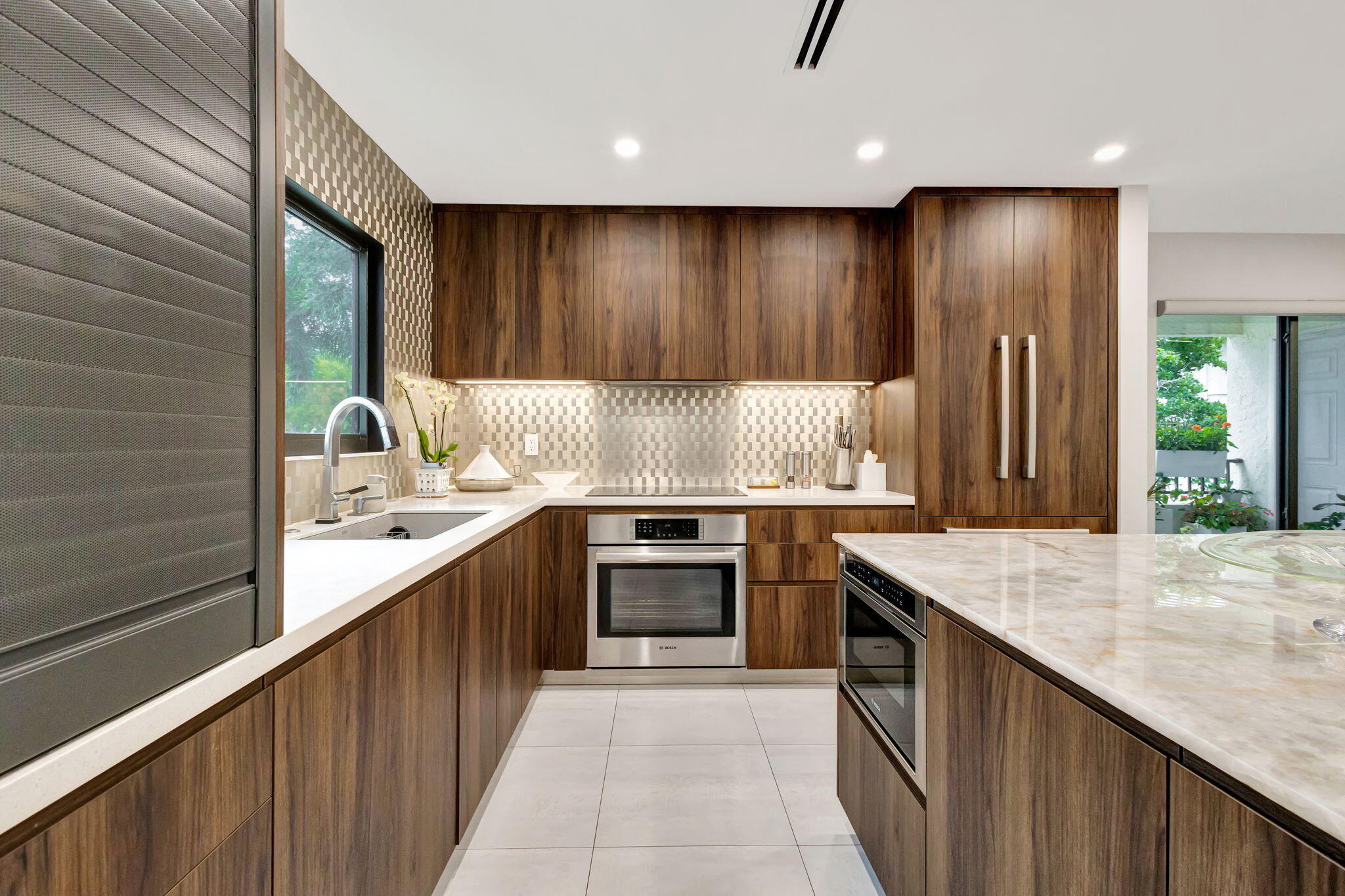 GLENEAGLES CONDO IV - Residential