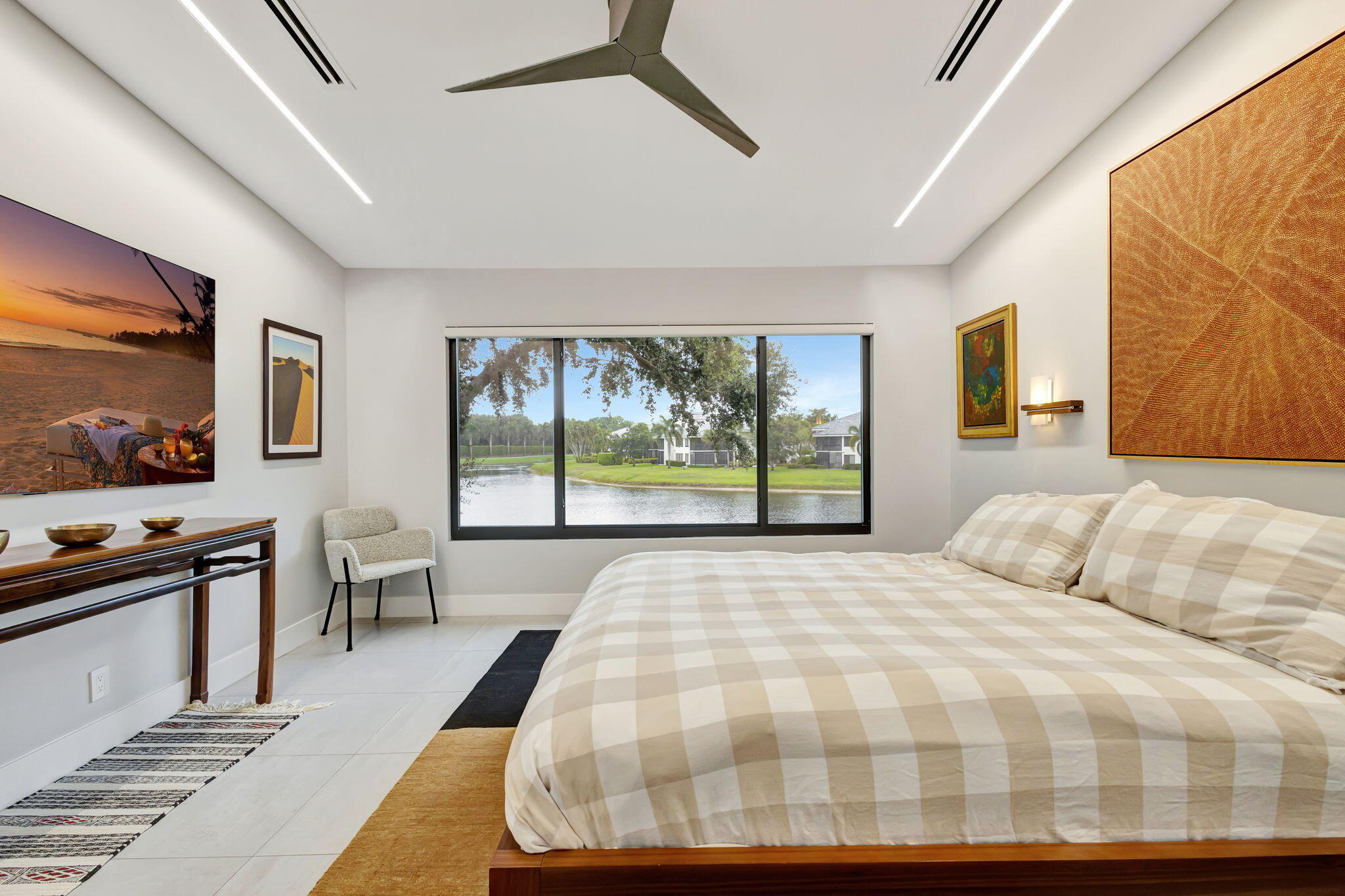 GLENEAGLES CONDO IV - Residential