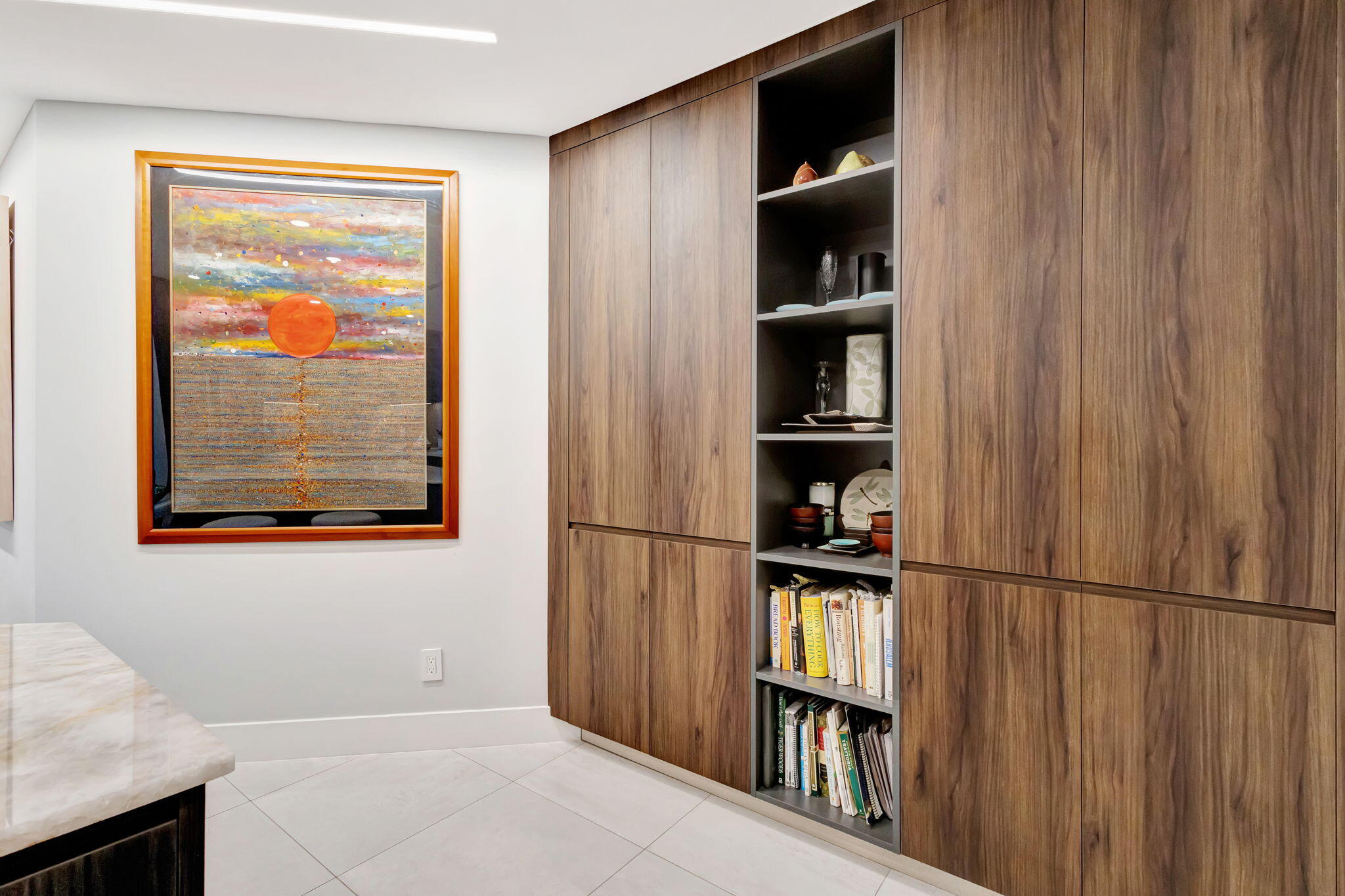 GLENEAGLES CONDO IV - Residential