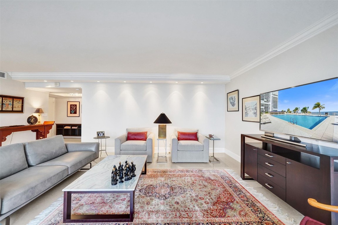 4300 N Ocean Boulevard PHB