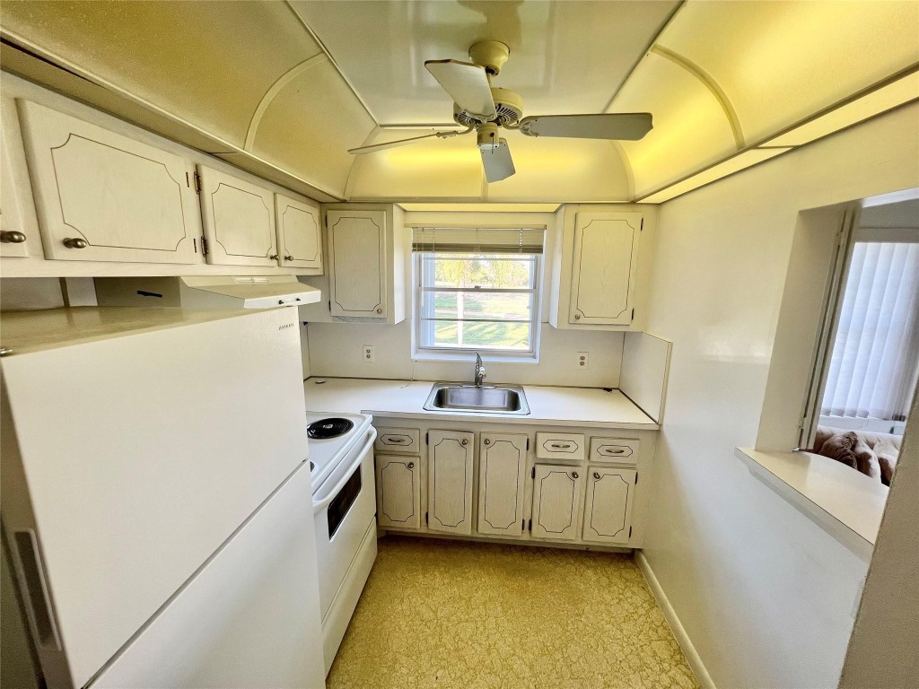 CENTURY VILLAGE EAST - Residential