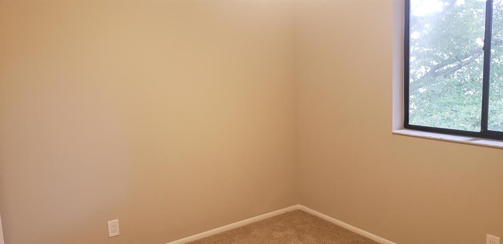 OAKLAND FOREST CLUB CONDO - Residential