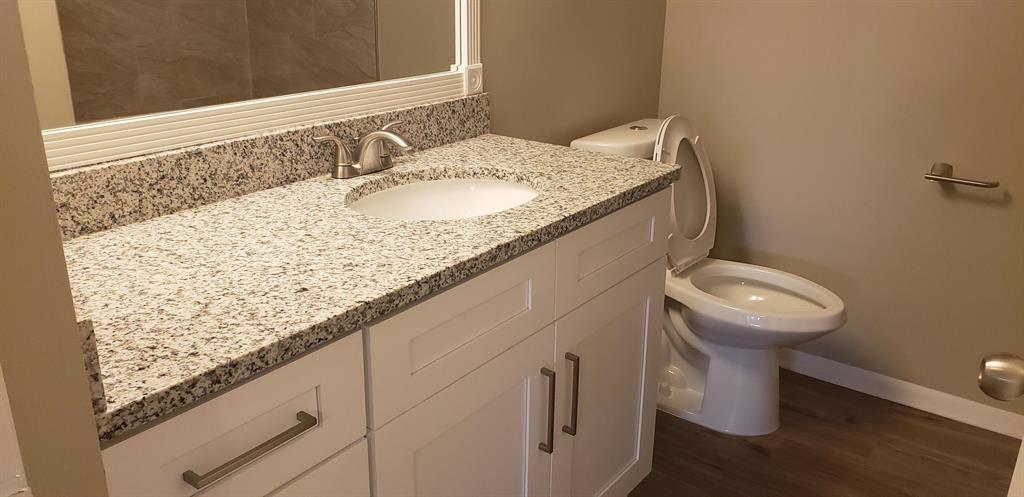 OAKLAND FOREST CLUB CONDO - Residential