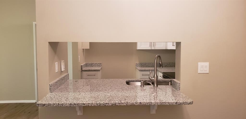 OAKLAND FOREST CLUB CONDO - Residential