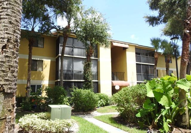 OAKLAND FOREST CLUB CONDO - Residential