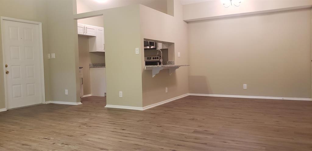 OAKLAND FOREST CLUB CONDO - Residential