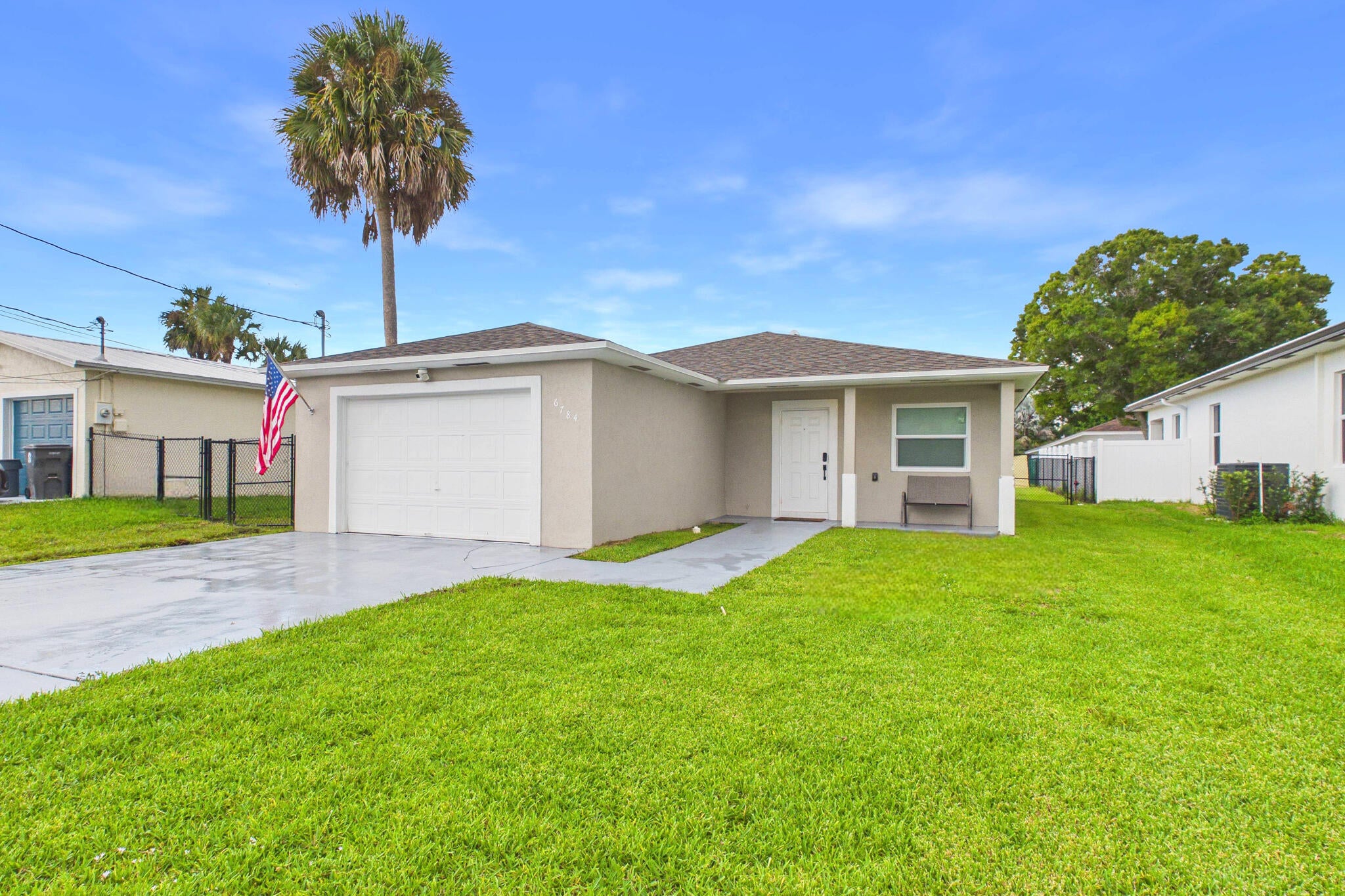 6784 3rd Street