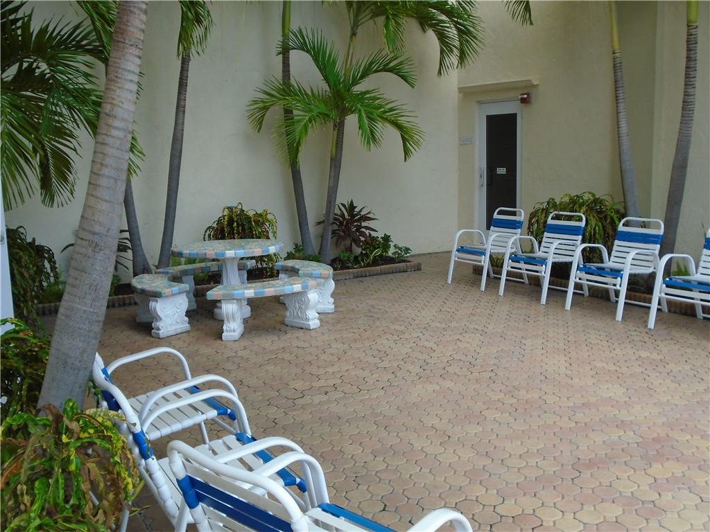 VICTORIA PARK TOWER - Residential