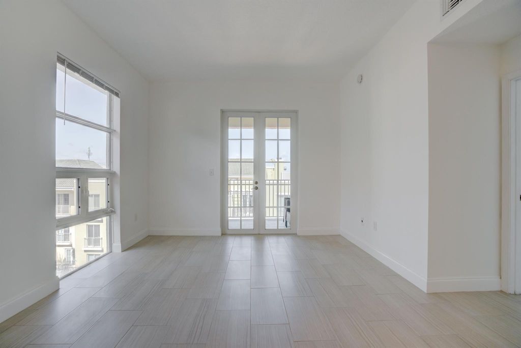 Photo of 1200 Town Center Drive #504, Jupiter, FL 33458 (MLS # R10931053)