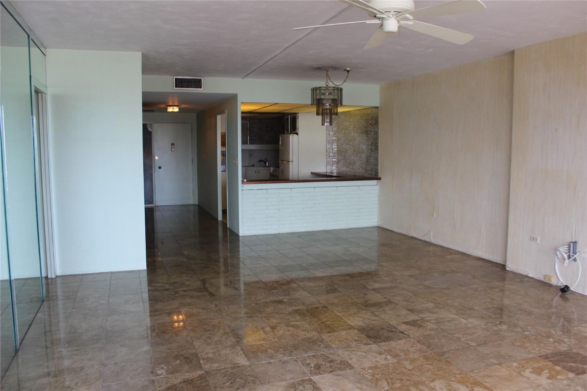 Hollywood Towers Condo - Residential