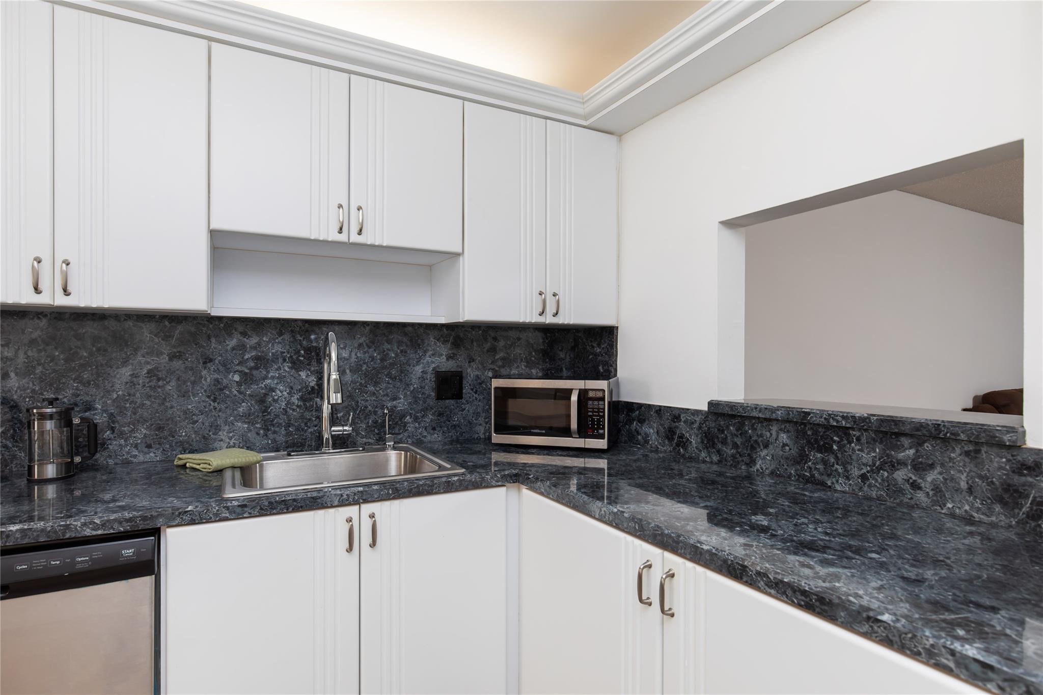 Lauderdale West - Residential