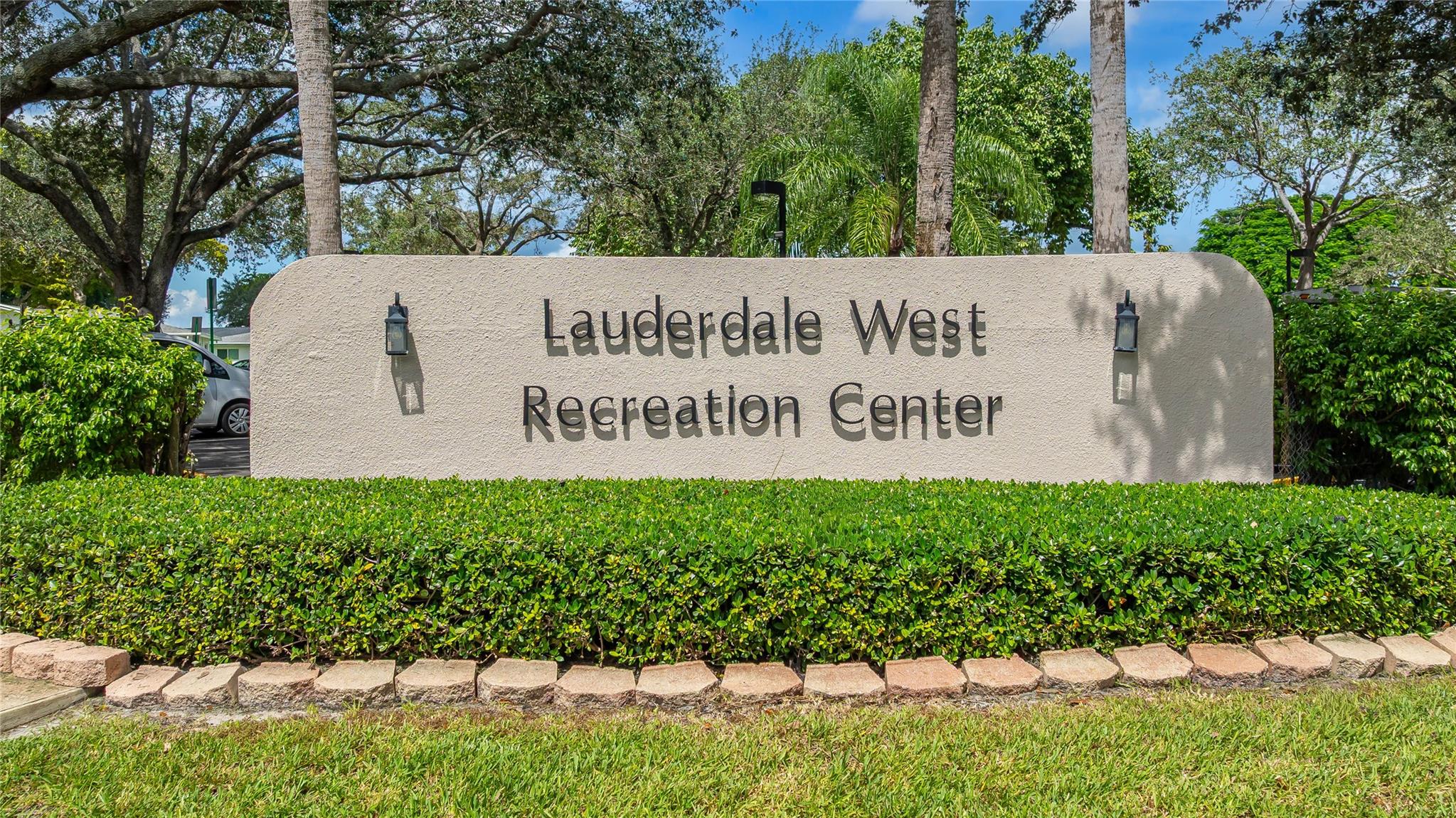 Lauderdale West - Residential