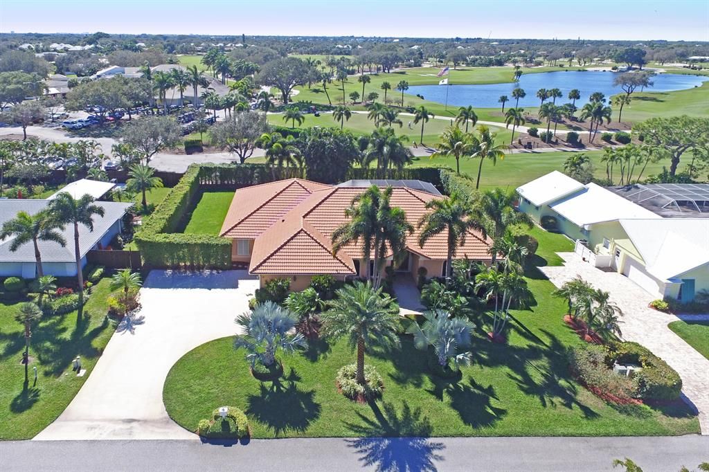 Photo of 18 SE Turtle Creek Drive, Tequesta, FL 33469 (MLS # R10689989)