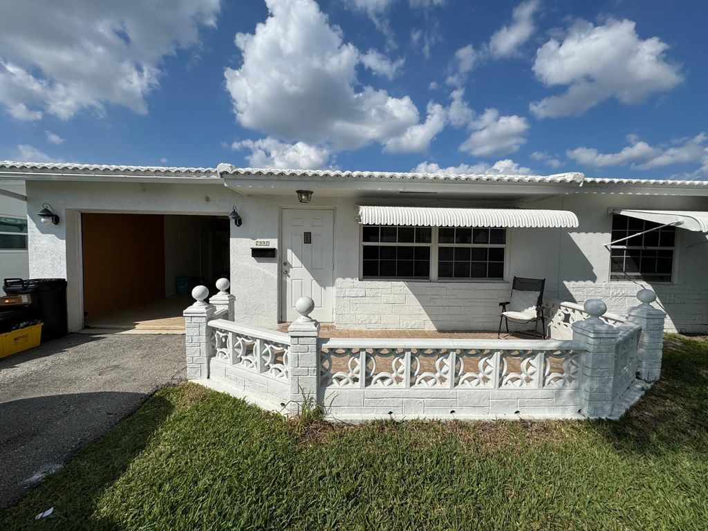 Photo of 2397 SW Congress Boulevard, Boynton Beach, FL 33426 (MLS # F10496090)