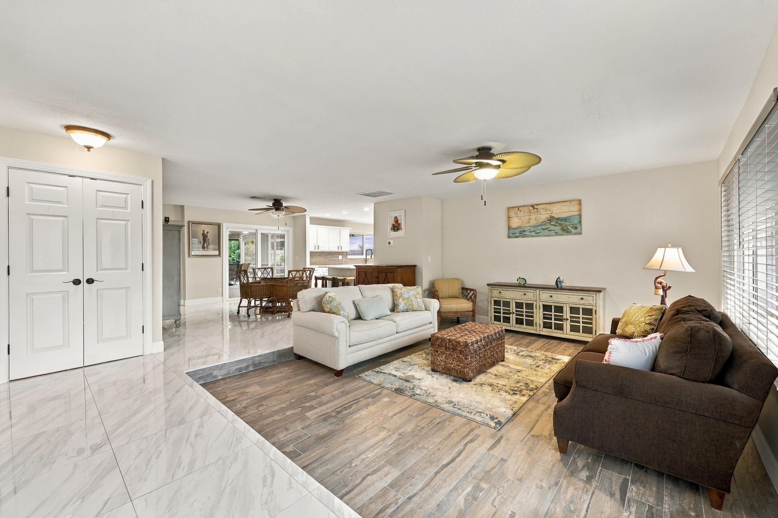 3590 Lakeview Drive