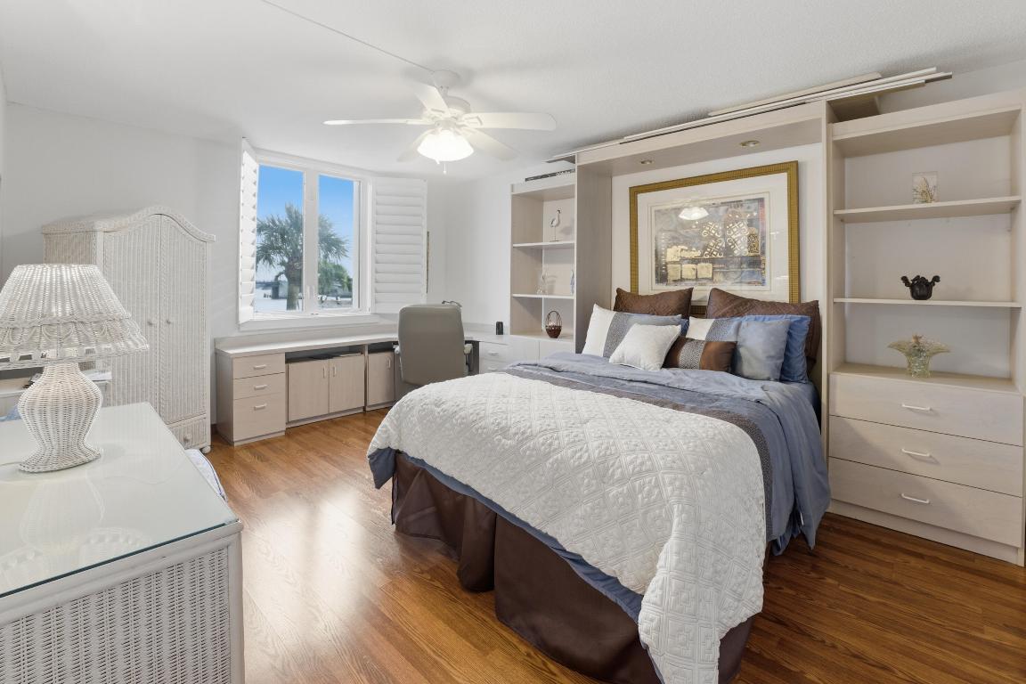 LA MAR CONDO APTS DECL - Residential