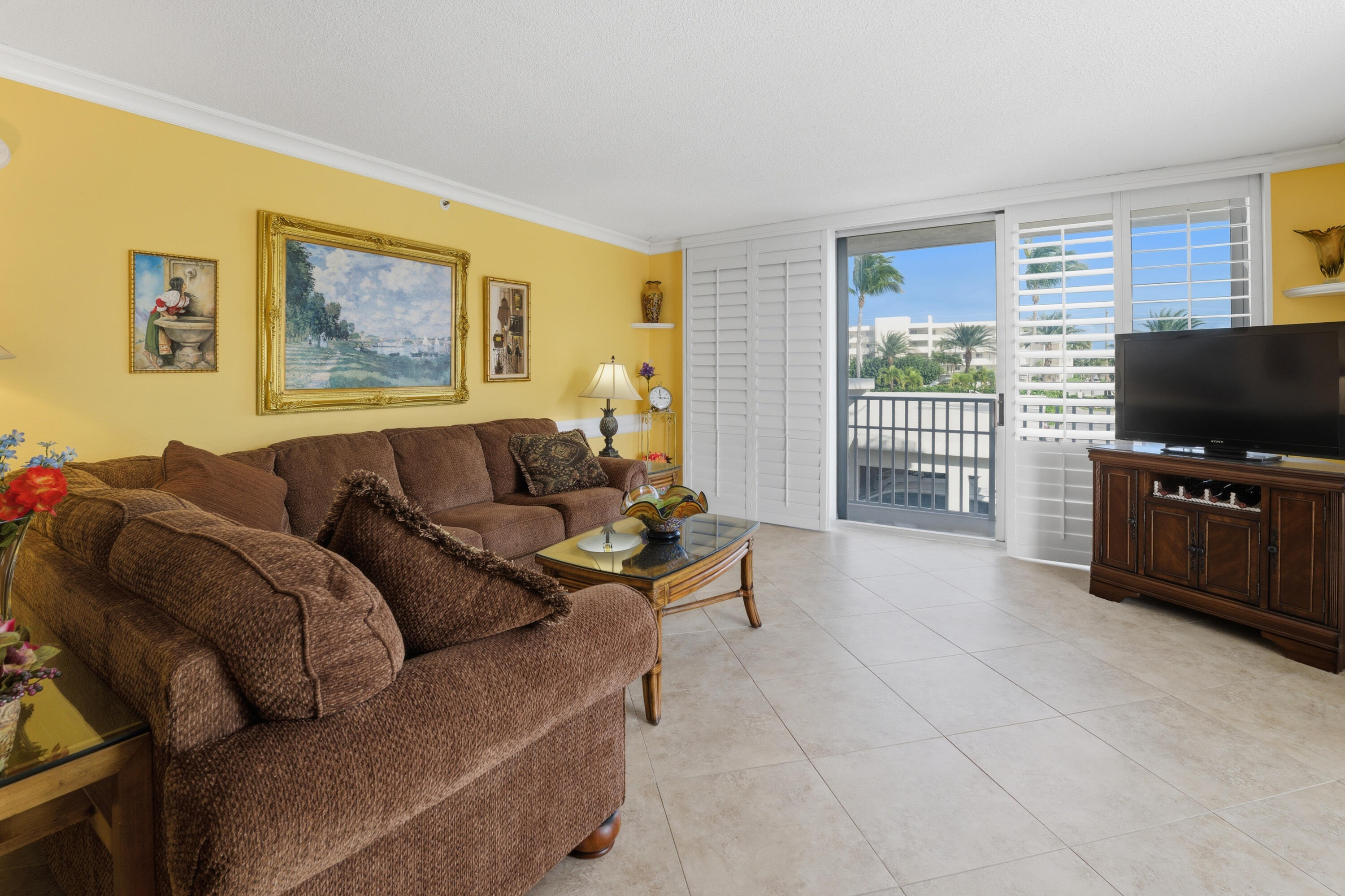 LA MAR CONDO APTS DECL - Residential