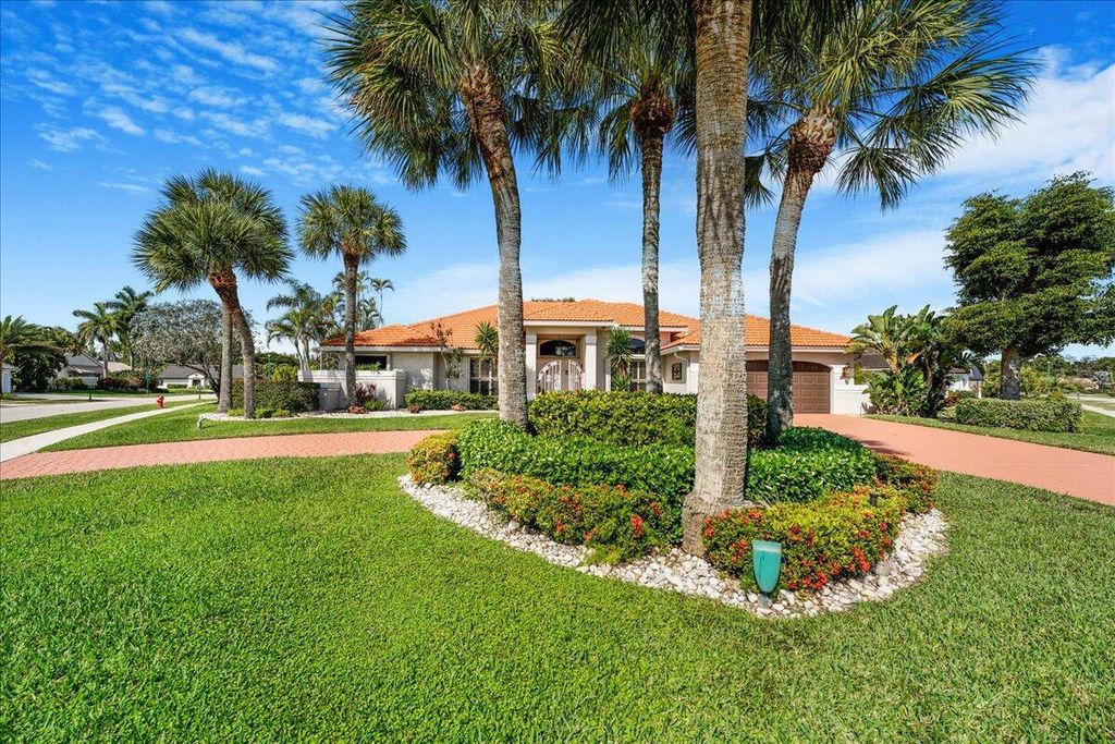 Photo of 21913 Old Bridge Trail, Boca Raton, FL 33428 (MLS # R11059856)