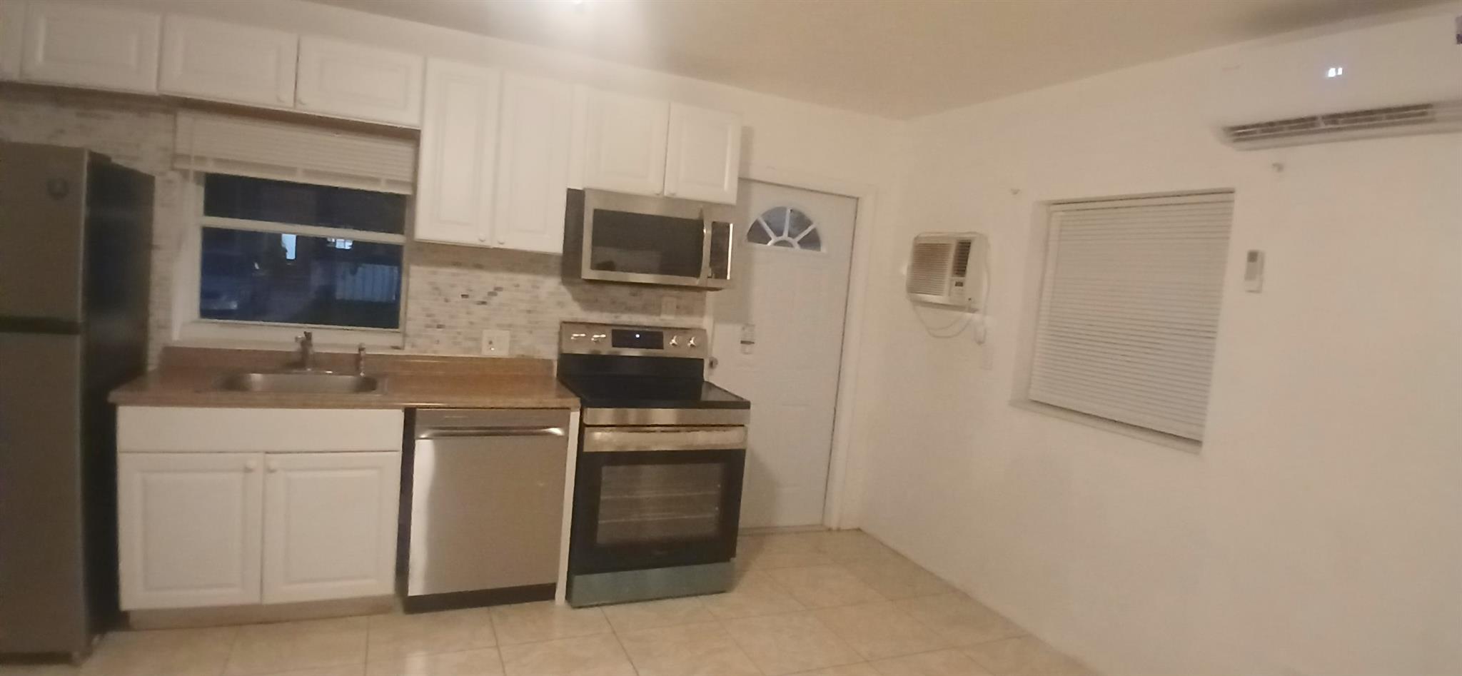 Hollywood Beach Heights S - Residential Lease