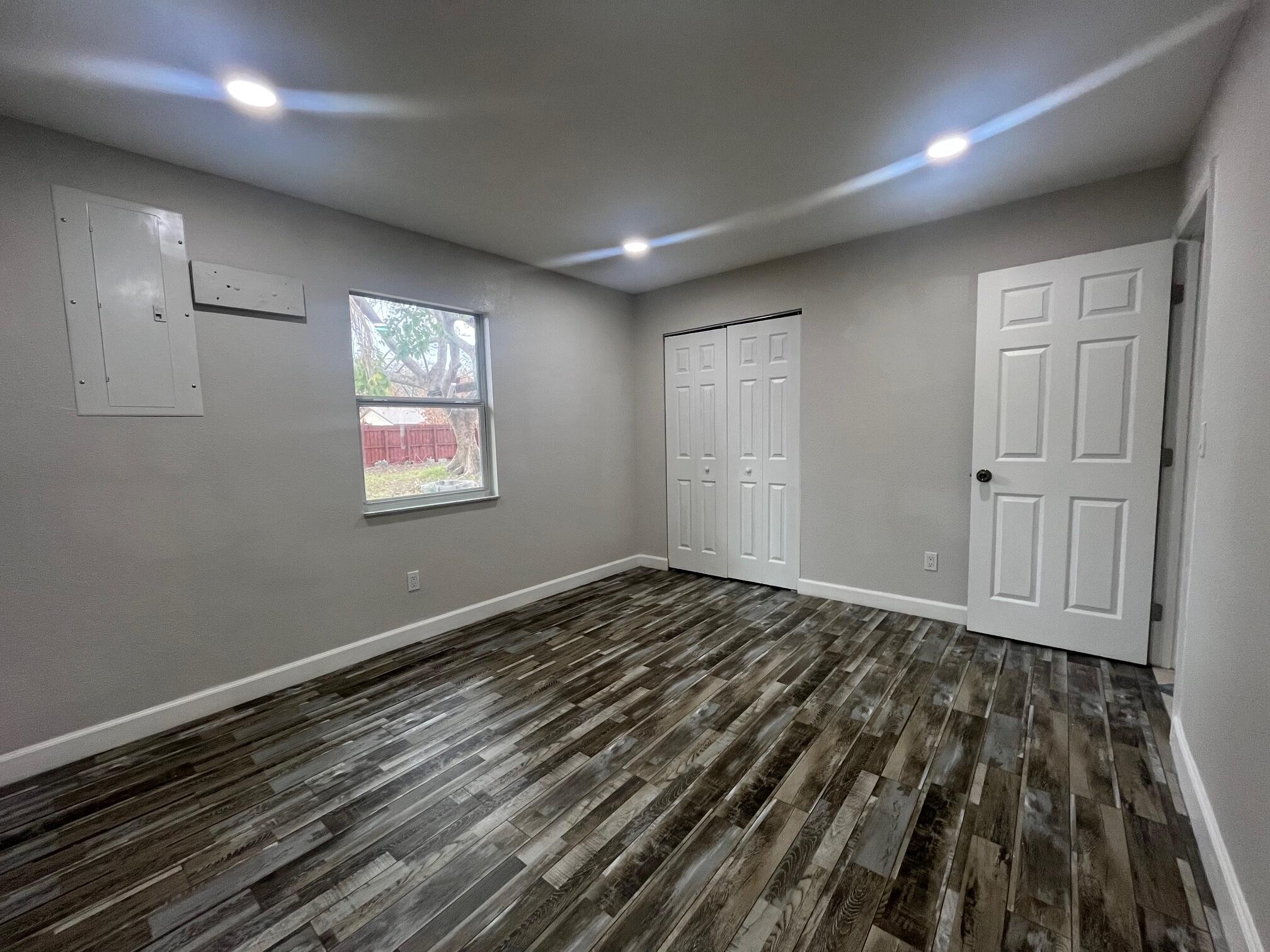 PORT ST LUCIE SECTION 24 - Residential